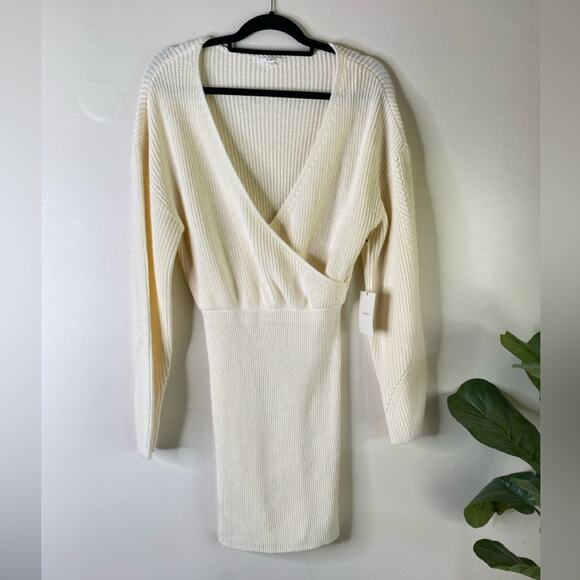 Tularosa Mia Blouson Surplice V-Neck‎ Mini Knit Sweater Dress Ivory Small New - Picture 2 of 6